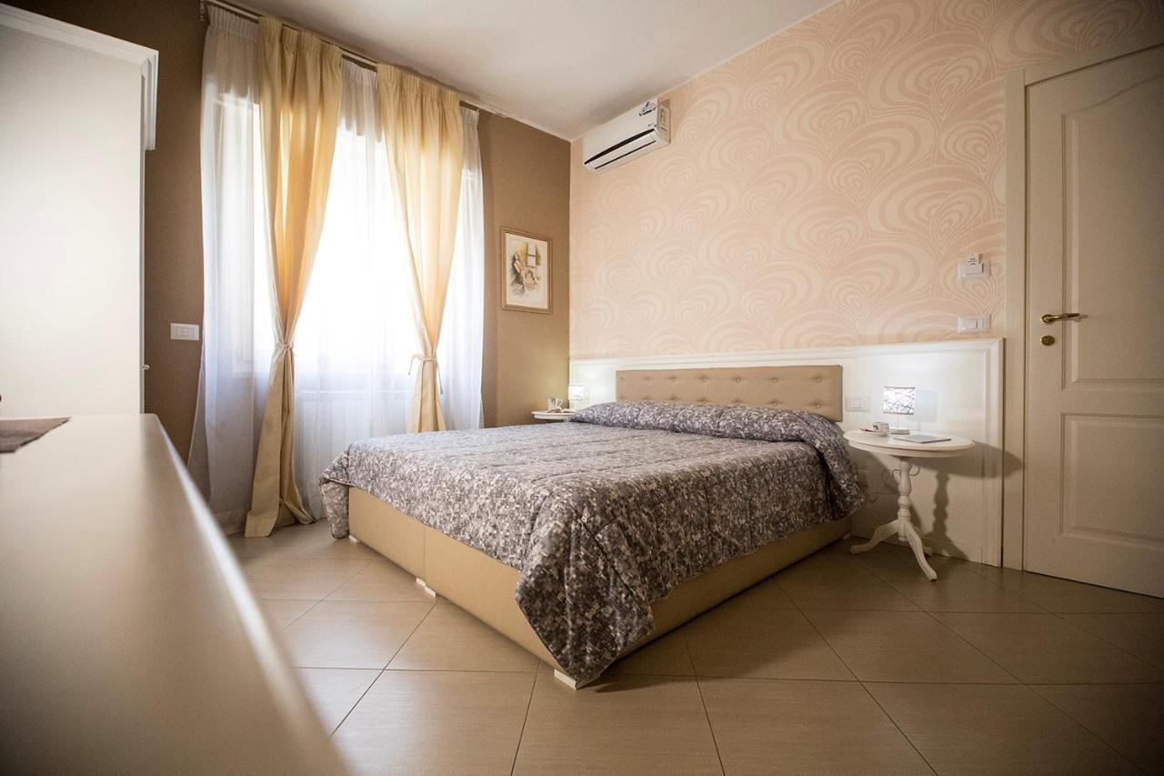 Brindesi * Brindisi